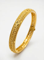 Kavya Armbånd med skrulås (பூட்டு காப்பு)
